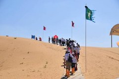 “走南闯北+结伴同游”踏上青春路的一步