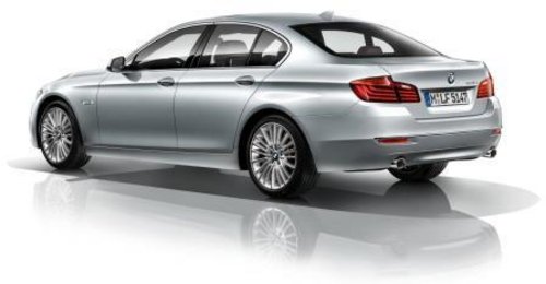 梦想终将实现 全新第六代BMW5系全球发布