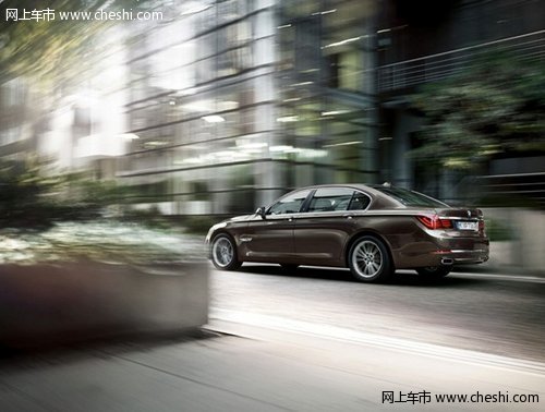 全新BMW 7系 重新定义 绅士也可以好动