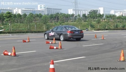 运动王者BMW 3系，闪耀鹰城对比试驾会