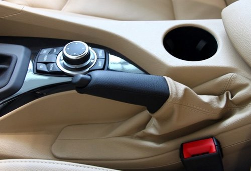 汽车手刹日常使用频率高 应做定期检查