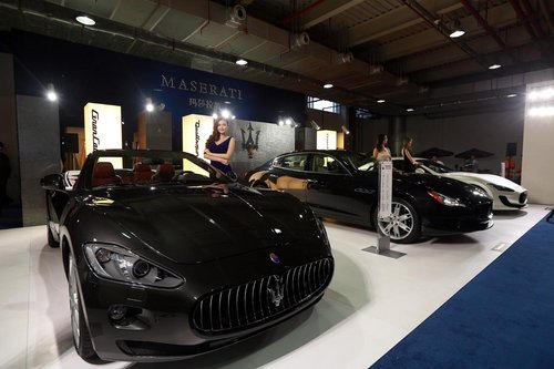 全新玛莎拉蒂Quattroporte总裁轿车亮相东莞车展