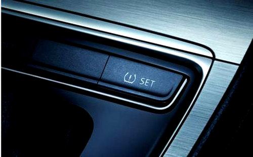 新朗逸衡阳云界店综合优惠0.9万元  现车销售