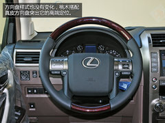 纺锤形中网上身 拍雷克萨斯2014款GX400