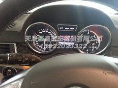 14奔驰GL350主打颜色流星灰  现车108万