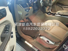14奔驰GL350主打颜色流星灰  现车108万