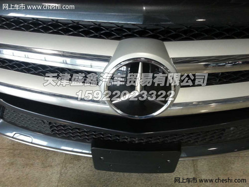 14奔驰GL350主打颜色流星灰  现车108万