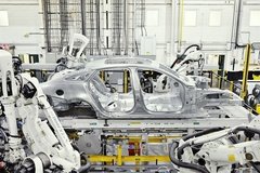 捷豹，以轻盈之身“豹”发科技生命力