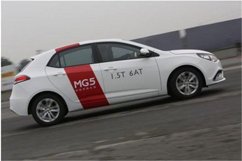 MG赛道传奇全新演绎 T动力升级带来完美驾乘体验