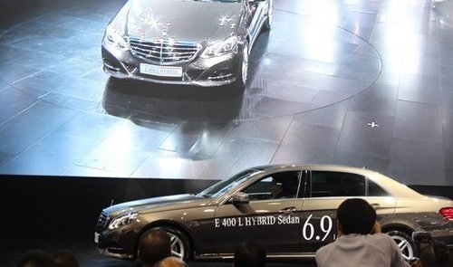 奔驰E400L混动版广州车展上市 售79.8万