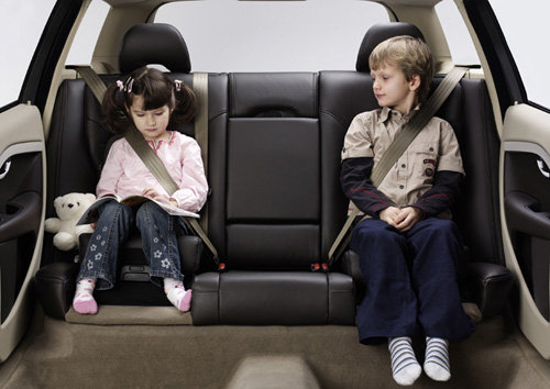 【福特汽车】给儿童一个安全的乘车环境