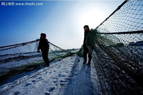 内蒙惠通陆华路虎俱乐部：元旦玩转冰雪