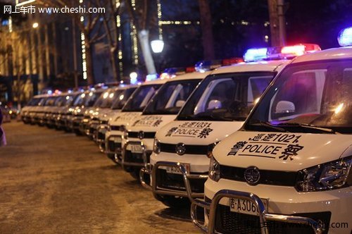 夜巡车队新标兵 佳宝V80服役长春市公安局警队