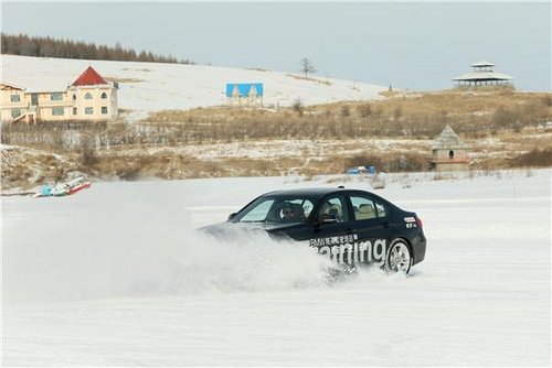BMW X1尊崇礼遇 邀您共同驰骋冰雪天地