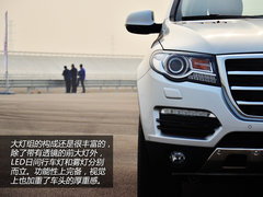 突出重围的旗舰 试驾哈弗H8四驱豪华版
