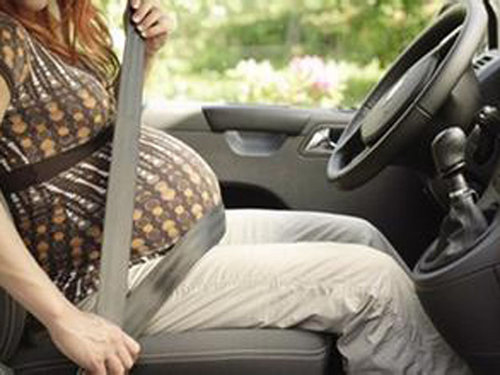 孕妇能开车吗 准妈妈以车代步安全第一