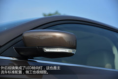 大屏够霸气 配中控台大屏紧凑型轿车