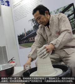 72道工序成就景德镇青花瓷 宝马文化之旅