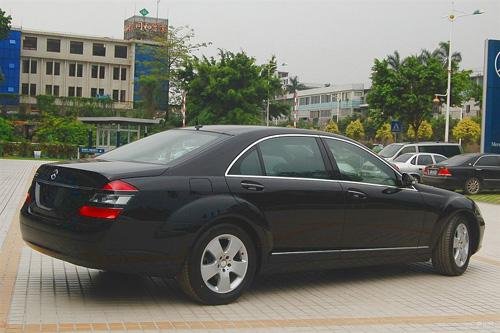 宝马BMW 7系与奔驰S级：精彩的旗舰之争