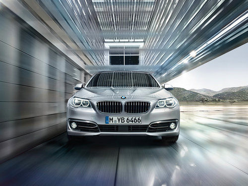 2013款BMW 5系Li开创互联商务生活理念