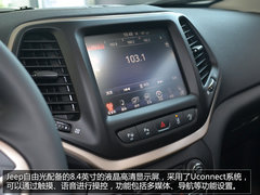 全新Jeep第四代城市SUV 另类个性自由光实拍