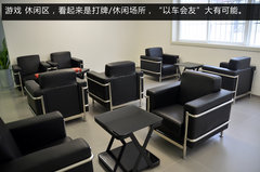 探访一汽-大众汽车河南首家横式旗舰店