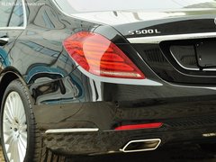 王牌之间的巅峰对决 宝马7系对比奔驰S级