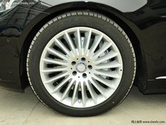 王牌之间的巅峰对决 宝马7系对比奔驰S级