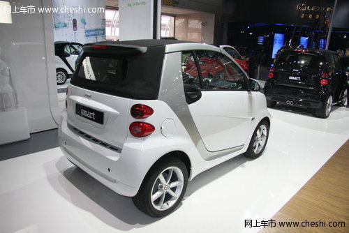 2011款奔驰新Smart敞篷版性能全面解读【图】