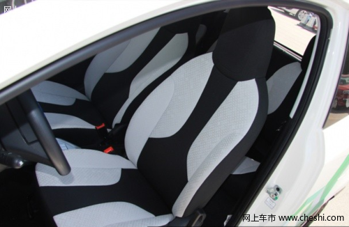 荣威E50电动车乘坐舒适高效率空间利用