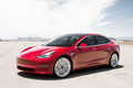 官宣:特斯拉Model 3長續(xù)航版下線 “暗降”超2萬元