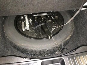 17款奔馳GLS450 現(xiàn)車到港111萬(wàn)起尋底價(jià)-圖5