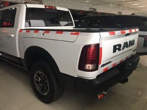 道奇公羊叛逆者肌肉皮卡 轻松玩转全地形-图7