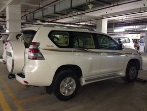 9气囊丰田霸道2700黑踏大屏2.7新款豪降_普拉