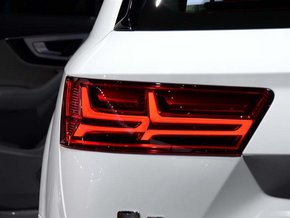 2016款奥迪Q7 黄金周特促65.5万现车开走-图6