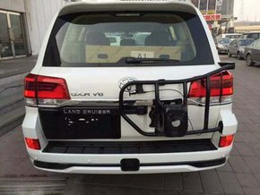平行進口車酷路澤4000 16款V6行情大揭秘-圖6