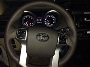 9气囊丰田霸道2700黑踏大屏2.7新款豪降_普拉