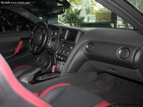 2015款日产GTR促销 现车体验速度与激情