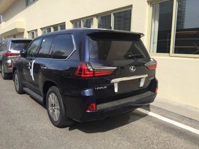 16款雷克萨斯LX570 自贸区特价值得拥有-图3