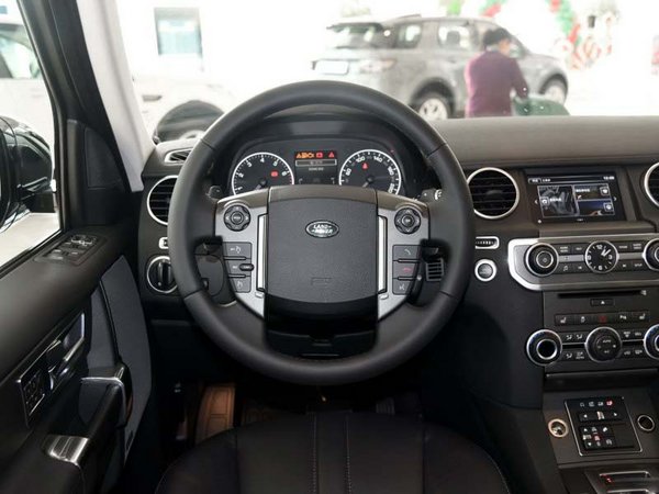 16款路虎发现四现车 纯正越野血统特惠价-图4