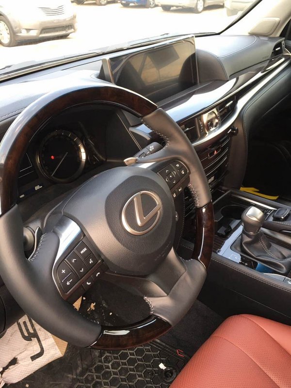 17款雷克萨斯LX570 优点多优惠触手可及-图5