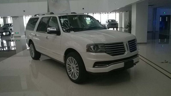 林肯領(lǐng)航員現(xiàn)售95萬 機(jī)會就在眼前別錯過-圖3