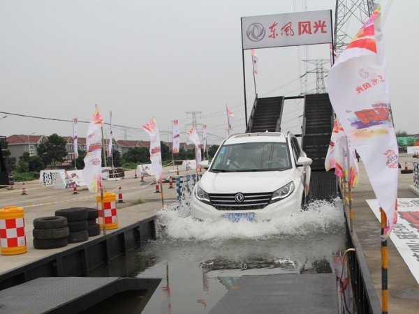超级都市SUV-东风风光580超级挑战赛-图11