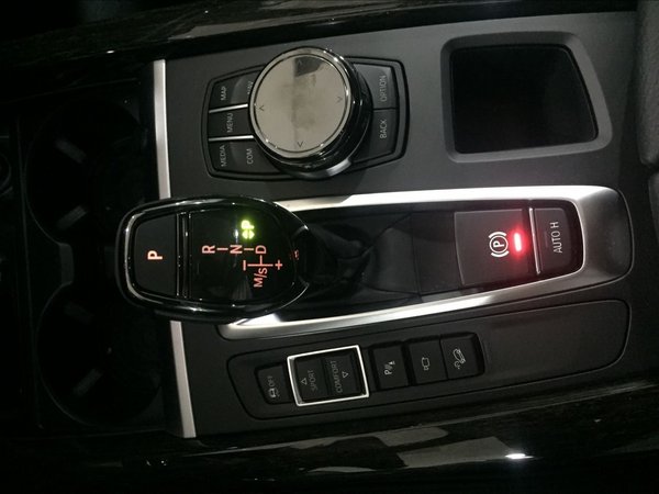 2017款宝马X5 豪华配置升级体验王牌座驾-图7