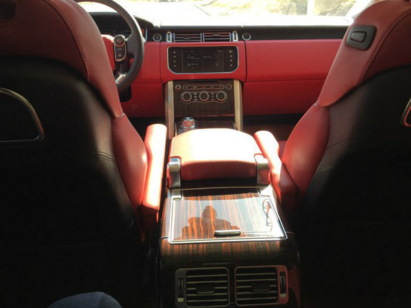 路虎揽胜行政3.0汽油价格 相约新世纪-图3