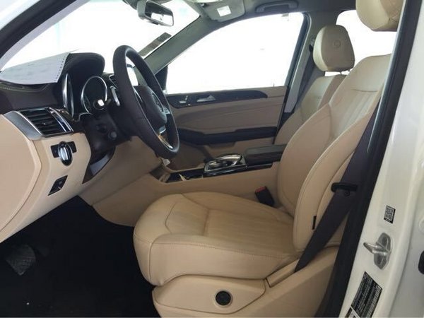 新一批GLS現(xiàn)車到港 17款奔馳GLS450價格-圖7
