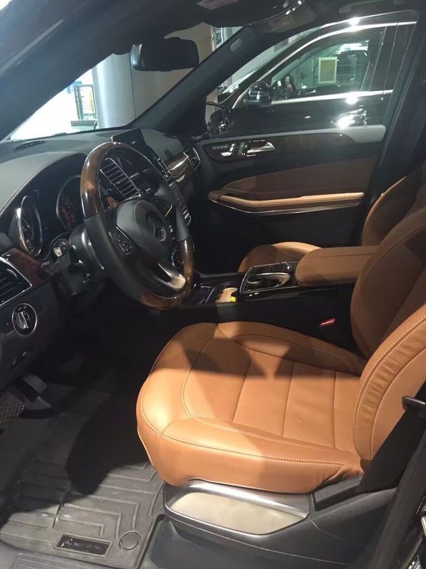 2017款奔馳GLS550 平行進(jìn)口車175萬報(bào)價(jià)-圖4