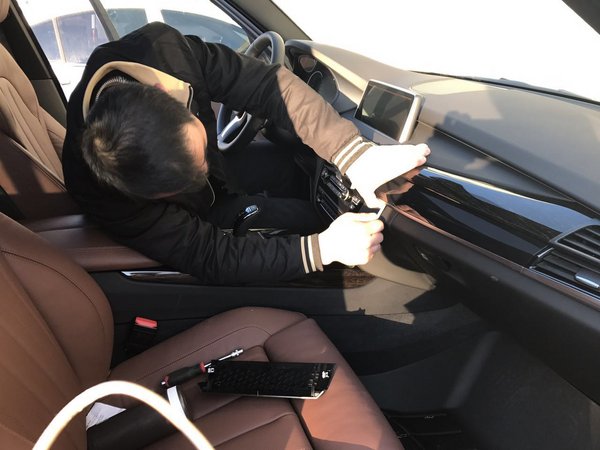 2017款寶馬X5現(xiàn)車 強勁動力真正公路王者-圖4