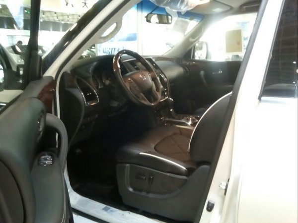 17款日產(chǎn)途樂Y62 四驅(qū)越野車正月新行情-圖6