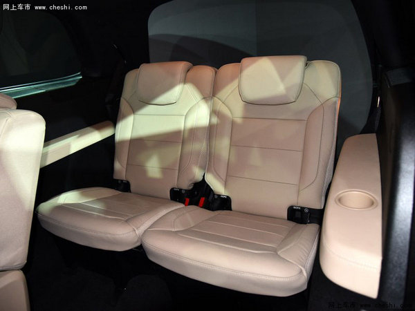 2017款奔驰GLS450 自贸现车越野奢品配置-图8